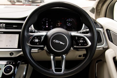 Jaguar I-Pace HSE BLACK 16