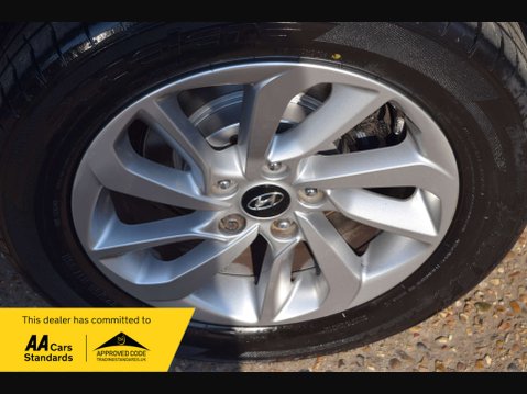 Hyundai TUCSON 1.7 Tucson SE Nav Blue Drive 2WD CRDi 5dr 24