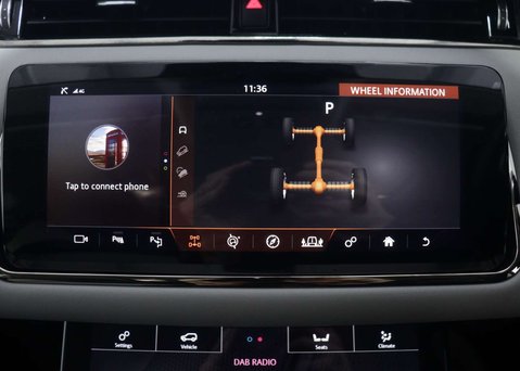 Land Rover Range Rover Evoque 2.0 Range Rover Evoque R-Dynamic SE Auto 4WD 5dr 28