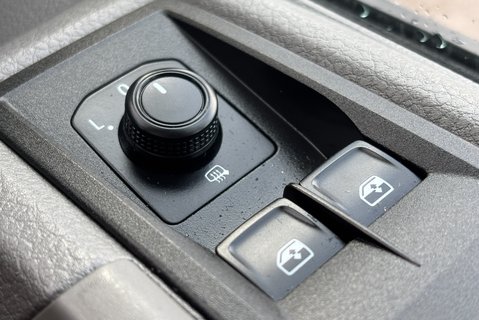 Volkswagen Crafter CR35 140ps Tdi Lwb H/R Trendline Duo Van 32