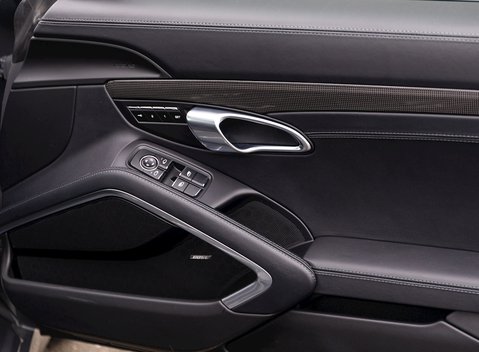 Porsche 911 Turbo S (991.2) 23