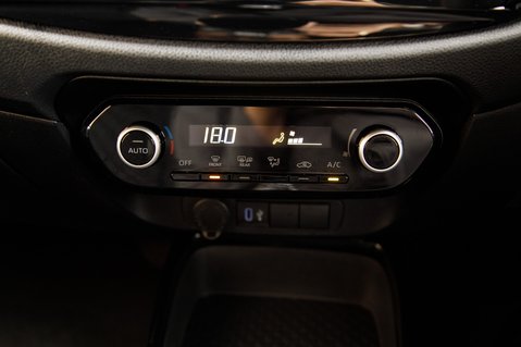 Toyota Aygo X VVT-I EDGE 23
