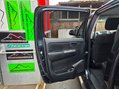 Toyota Hilux INVINCIBLE 4X4 D-4D DCB Auto 25