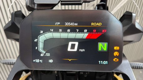 BMW F750GS 2018 ADVENTURE BIKE FULL LUGGAGE 30K NEW MOT 850CC 10