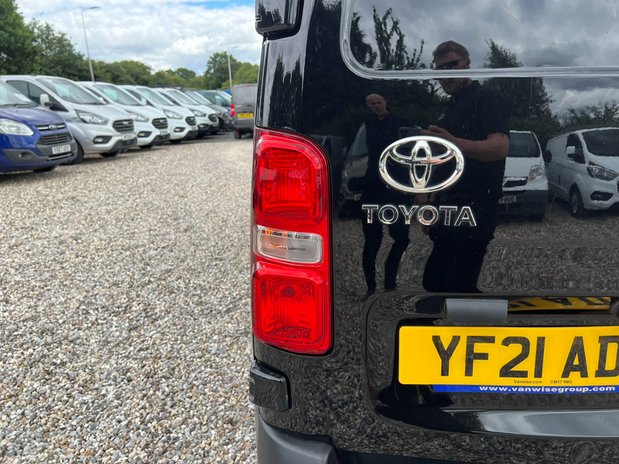 Toyota Proace MWB L2H1 Low Roof Active 2700 Air Con EURO 6 NO VA 26