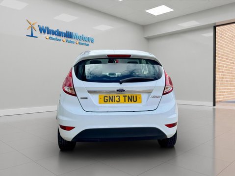 Ford Fiesta 1.0T EcoBoost Zetec Euro 5 (s/s) 3dr 7