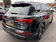 Audi Q7 TDI QUATTRO S LINE BLACK EDITION MHEV 18