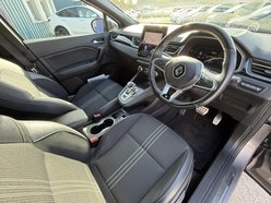 Renault Captur 1.6 E-TECH 9.8kWh E-Tech engineered SUV 5dr Petrol Plug-in Hybrid Auto Euro 2