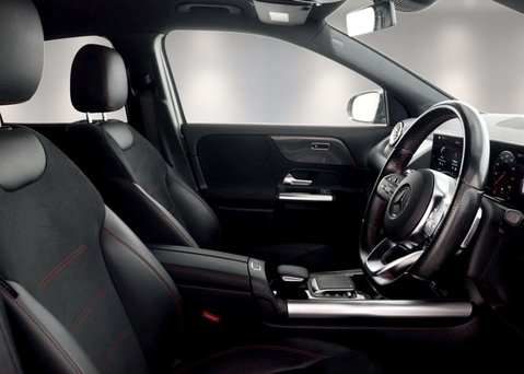 Mercedes-Benz GLA 1.3 GLA 180 AMG Line Premium Auto 5dr 39