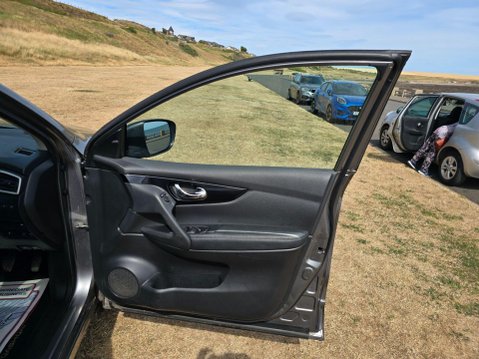 Nissan Qashqai 1.5 dCi Tekna 2WD Euro 6 (s/s) 5dr 30