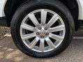 Land Rover Discovery 3.0 Discovery SE SDV6 Auto 4WD 5dr 9