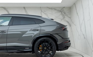 Lamborghini Urus S 25