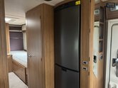 Auto-Trail Comanche Frontier|4 Berth|2 Belts|AUTO|Rear Single Beds|Hab 17