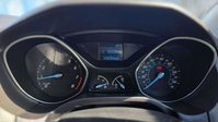 Ford Focus 1.6 Zetec Hatchback 5dr Petrol Manual Euro 5 (125 ps) 30