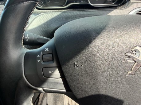 Peugeot 2008 ALLURE PREMIUM 12