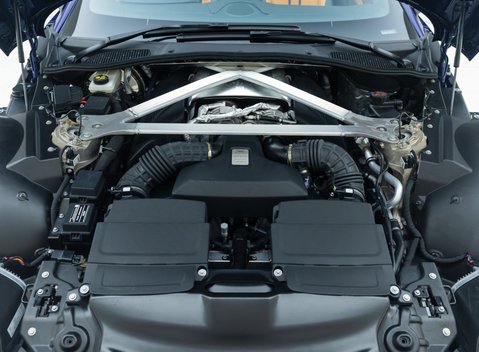 Aston Martin V8 Vantage ROADSTER 45