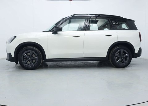 Mini Countryman 1.5C MHEV Classic SUV 5dr Petrol Hybrid Auto Euro 6 (s/s) (170 ps) 9