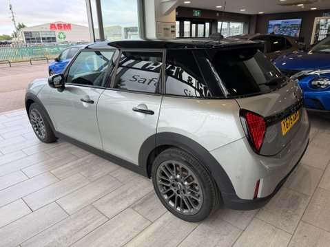 Mini Hatch 2.0S Classic Steptronic Euro 6 (s/s) 5dr 14