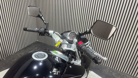 Suzuki Inazuma GW 2013 ONLY 12K NEW MOT WARRANTY 250CC COMMUTER BIKE 36