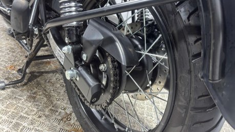 Royal Enfield Classic 2023 73 PLATE ONLY 1K MOT 1 OWNER A2 READY MODERN RETRO 350CC 36