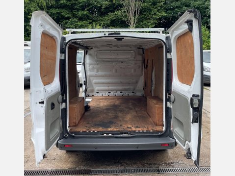 Renault Trafic 2.0 TD dCi LL29 Navigation L3 H1 4dr 11