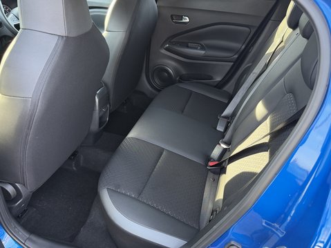 Nissan Juke 1.0 DiG-T 114 N-Connecta 5dr DCT 37