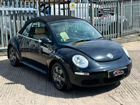 Volkswagen Beetle LUNA 16V 8