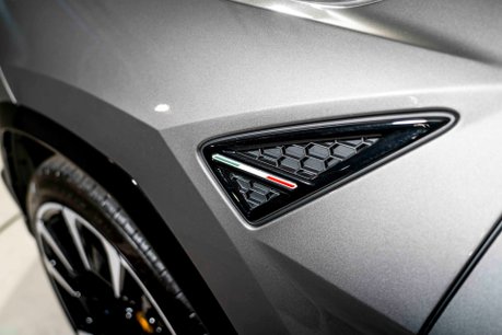 Lamborghini Urus V8 S. NOW SOLD. SIMILAR REQUIRED. PLEASE CALL 01903 254800. 24