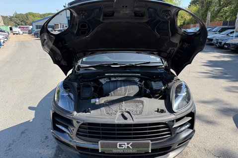 Porsche Macan PDK - 21" TURBO WHEELS -PAN ROOF -BOSE -PASM -CAMERA -£15K EXTRAS  56