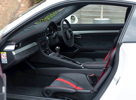 Porsche 911 (991.2) GT3 13