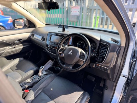 Mitsubishi Outlander 2.0 Outlander GX 4h PHEV Auto 4WD 5dr 4