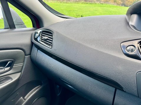 Renault Scenic 1.5 dCi ENERGY Dynamique TomTom Euro 5 (s/s) 5dr 28