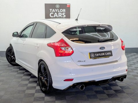 Ford Focus 2.0 TDCi Zetec S Powershift Euro 5 (s/s) 5dr 8