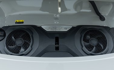 Porsche 911 Carrera GTS (992) 33