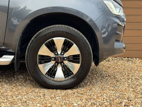 Isuzu D-Max 1.9 D-Max DL40 Auto 4WD 13