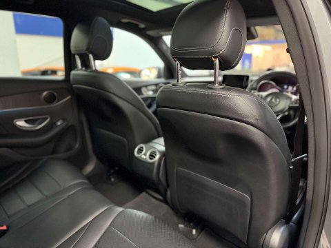 Mercedes-Benz GLC 2.1 GLC220d AMG Line (Premium) SUV 5dr Diesel G-Tronic 4MATIC Euro 6 (s/s) 41