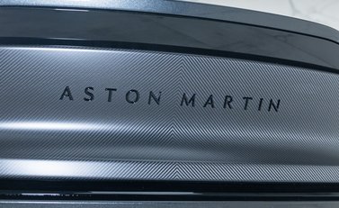 Aston Martin Vanquish V12 49