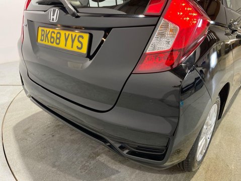 Honda Jazz 1.3 i-VTEC SE Navi Hatchback 5dr Petrol CVT Euro 6 (s/s) (102 ps) Alloys 13