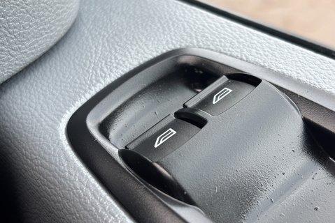 Ford Transit 350 Srw 130 ps Dropside Truck with Maxilift PH110 Crane 31