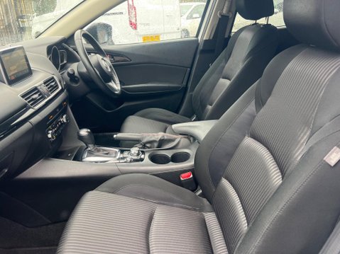 Mazda 3 2.0 SKYACTIV-G SE-L Nav Auto Euro 5 (s/s) 5dr 23