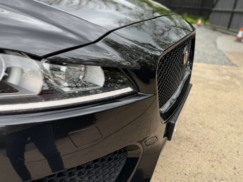 Jaguar F-Pace 3.0 F-PACE S AWD D Auto 4WD 5dr 42