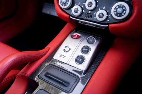 Ferrari 599 GTB FIORANO F1. COMPREHENSIVE HISTORY. CARBON FIBRE DRIVER ZONE. BOSE. 19