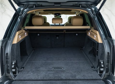 Land Rover Range Rover P440e HSE 30