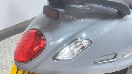 SYM Fiddle 2025 ONLY 2K 1 OWNER 125CC LEARNER SCOOTER WITH TOP BOX 39
