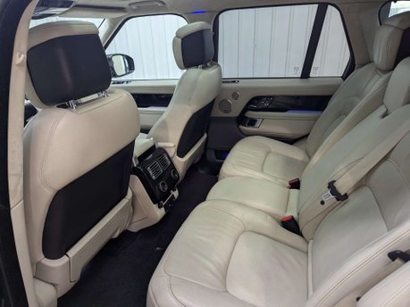 Land Rover Range Rover 4.4 Range Rover Autobiography SDV8 Auto 4WD 5dr 64