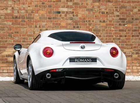 Alfa Romeo 4C 3