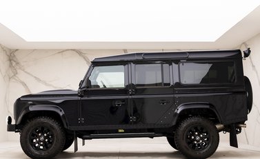 Land Rover Defender 110 XS 2