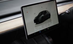 Tesla Model Y PERFORMANCE AWD Midnight Silver GROK AI Assistant 21" Alloys One Owner VATQ 20