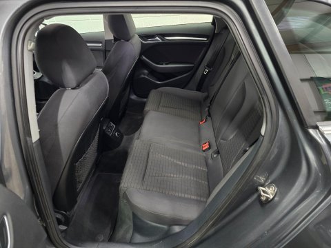 Audi A3 1.4 TFSI e-tron Sportback e-S Tronic Euro 6 5dr 8.8kWh 43