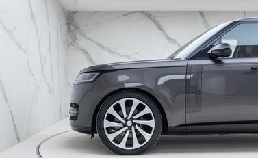 Land Rover Range Rover D350 Autobiography LWB 35